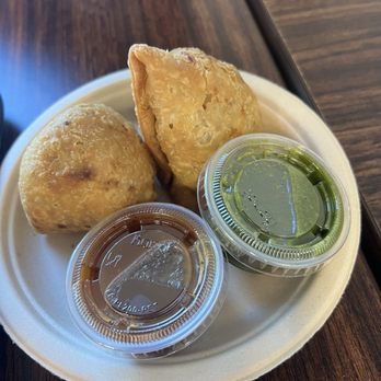 Desi flavors - Samosas - Indian Near Me - Reno, Nevada