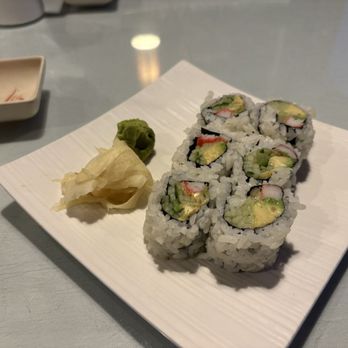 Asian Harbor - California Maki Roll - Asian Fusion Near Me - Homewood, Illinois Asian Harbor - California Maki Roll - Asian Fusion Near Me - Homewood, Illinois