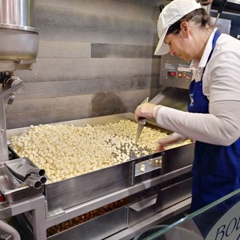 Mary's Popcorn Shop - Specialty Food Near Me - Quebec City, Quebec Mary's Popcorn Shop - Specialty Food Near Me - Quebec City, Quebec