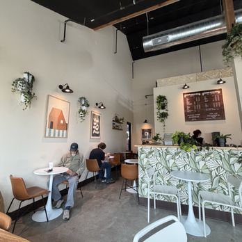 Lucy's Coffee - Seating - Coffee & Tea Near Me - San Luis Obispo, California