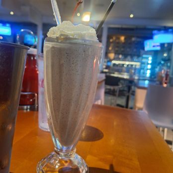 Big Pink - Oreo cookies and cream shake - Pizza Near Me - Miami Beach, Florida Big Pink - Oreo cookies and cream shake - Pizza Near Me - Miami Beach, Florida