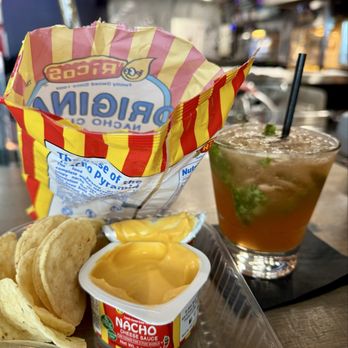 Landmark Theatres - Pre-film snacks at the bar! - Cinema Near Me - Pasadena, California Landmark Theatres - Pre-film snacks at the bar! - Cinema Near Me - Pasadena, California