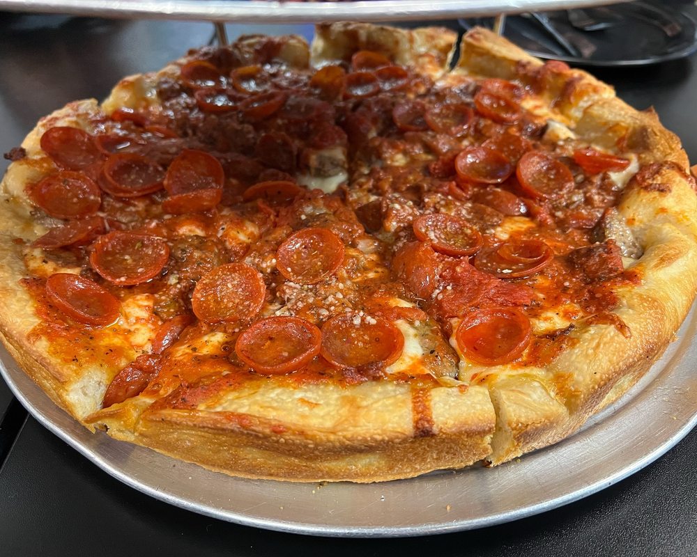 Windy City Beefs N Pizza