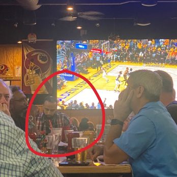 Austin Avenue I - manager on his phone while employees are struggling. the whole night - Sports Bars Near Me - Plano, Texas Austin Avenue I - manager on his phone while employees are struggling. the whole night - Sports Bars Near Me - Plano, Texas