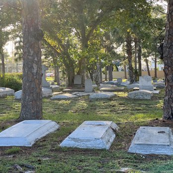 Moore’s Cemetery - Funeral Services & Cemeteries Near Me - Stuart, Florida Moore’s Cemetery - Funeral Services & Cemeteries Near Me - Stuart, Florida