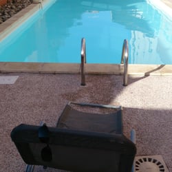 Aparthotel Adagio Access Toulouse Jolimont - Une ch'tite piscine mais attention ouverte de 9h a 21h