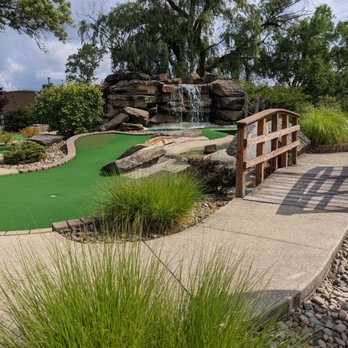 Chip's Clubhouse - Mini Golf Near Me - Chardon, Ohio