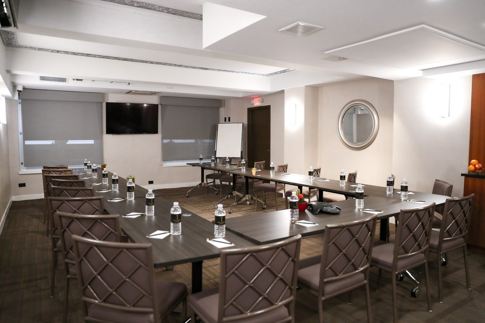 HOTEL EDISON Updated July 2024 520 Photos & 604 Reviews 228 W