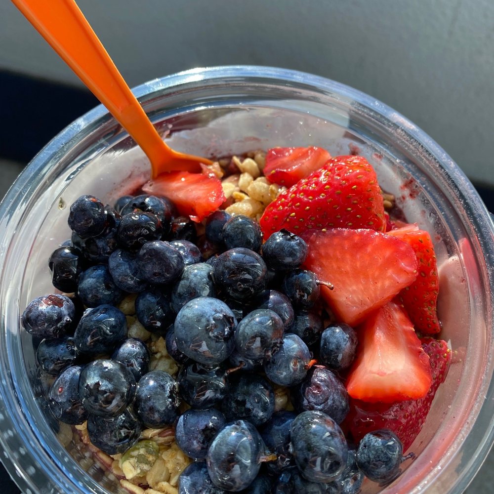 Açaí bowl. Açaí bowl.