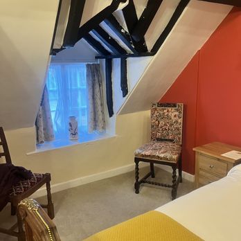 Crown Hotel Blockley-Cotswold - Our bed - Hotels Near Me - Blockley, GLS