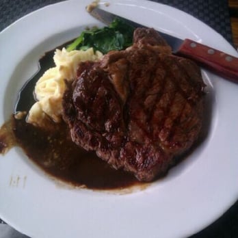 Moonshadows - Steak with mash potatoes - Seafood Near Me - Malibu, California