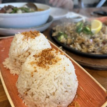 Avenida Restaurant - Filipino Near Me - San Mateo, California