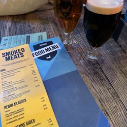BrewDog DogHouse - Dark and amber ale