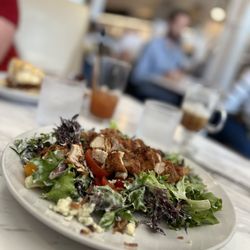 Goodfolks - Fried Chicken Salad