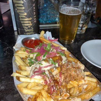 Viewpoint Brewing - Sultry poutine that pulls you in like a tractor beam. - Breweries Near Me - Del Mar, California Viewpoint Brewing - Sultry poutine that pulls you in like a tractor beam. - Breweries Near Me - Del Mar, California