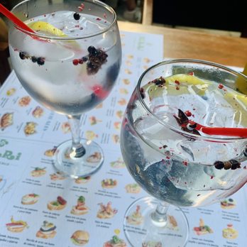 Taberna Berri - Gin Tonic - Tapas Bars Near Me - Barcelona, B Taberna Berri - Gin Tonic - Tapas Bars Near Me - Barcelona, B