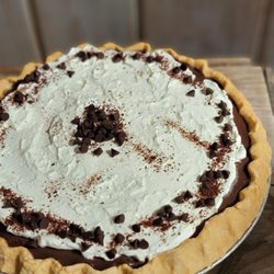Holly's Sweet Treats - Chocolate cream pie