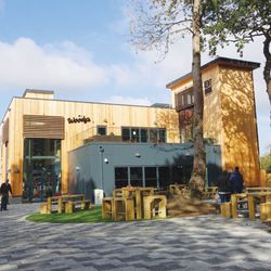 Woody's - Outside space