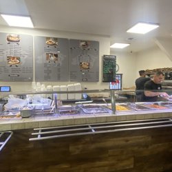 Pipo's Restaurant - Food bar