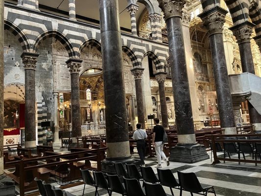 Cattedrale di San Lorenzo by null