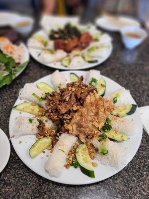 CƠM TẤM ĐÀO VIÊN by null