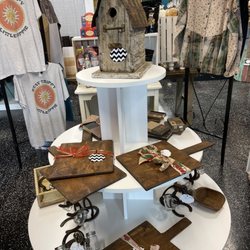 Alida’s Closet Boutique