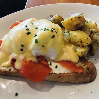 Cafe Bernardo - Tuna Benedict - New American Near Me - Davis, California Cafe Bernardo - Tuna Benedict - New American Near Me - Davis, California