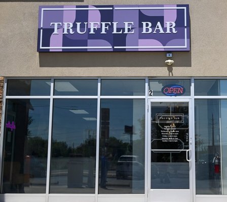 Truffle Bar by null