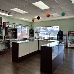 Puffsterz Smoke Shop