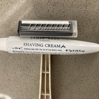 Hyatt Regency Chicago - Razor, Shaving Cream - Hotels Near Me - Chicago, Illinois