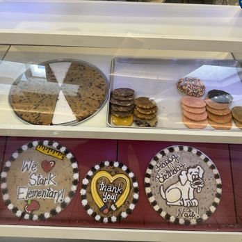 Great American Cookies - Desserts Near Me - Fairfax, Virginia