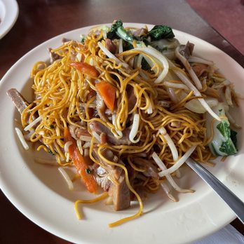 Yuet Lee - Bbq Barbecued Pork Chow Mein - Chinese Near Me - San Francisco, California