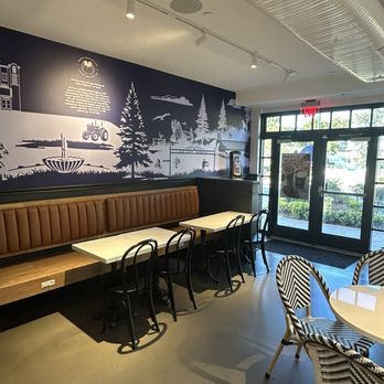 Paris Baguette - Bakeries Near Me - Monrovia, California