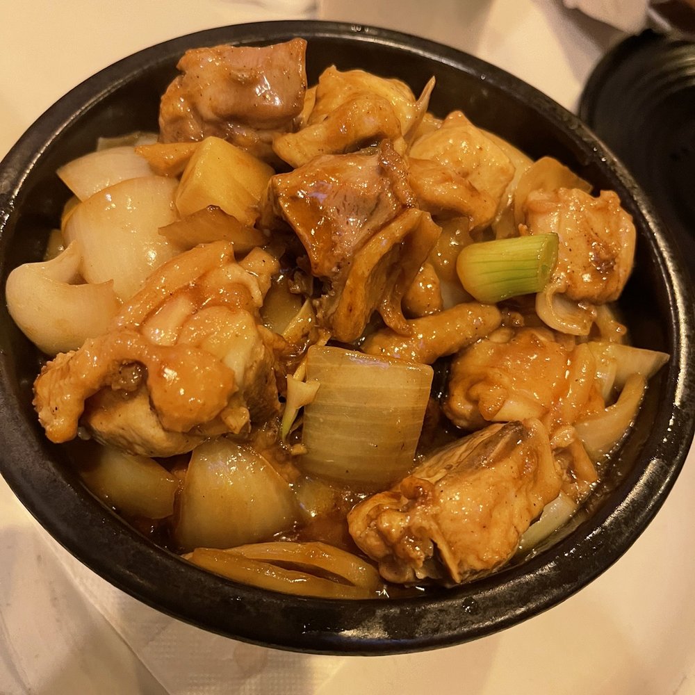 Shooting Star Cafe - Sizzling Ranch Chicken with Chestnut Clay Pot $17.95 - Desserts Near Me - Oakland, California Shooting Star Cafe - Sizzling Ranch Chicken with Chestnut Clay Pot $17.95 - Desserts Near Me - Oakland, California