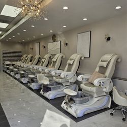 Jolie Nail Lounge - Beautiful