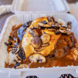 Ginas Anykine Grinds Cafe - Loco moco