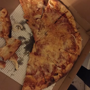 Goodfellas Pizza & Pasta - Xtra large thin crust xtra cheese onions and sun dried tomato - Italian Near Me - Pacifica, California