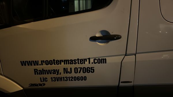 Rooter Master Logo