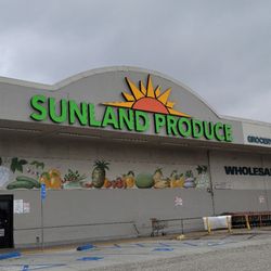 Sunland Produce - They open little late.
