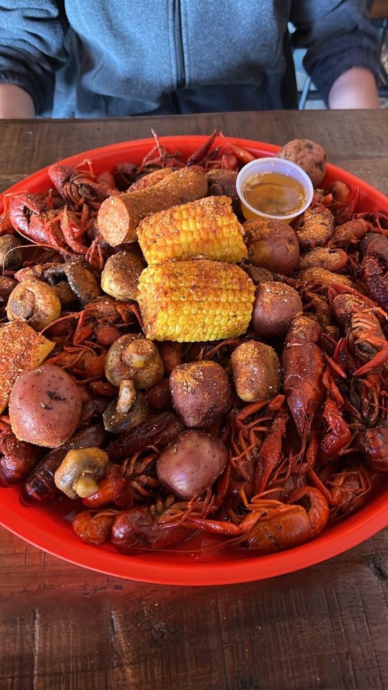 GALVOSTONITE BISTRO American (New) 16708 Termini San Luis Pass Rd