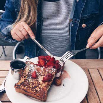 Plow - Custard French toast with strawberries and vanilla mascarpone creme - Breakfast & Brunch Near Me - San Francisco, California