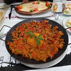 Hanedan - Boeuf cuisiné avec oignon et poivron cuit sur plat