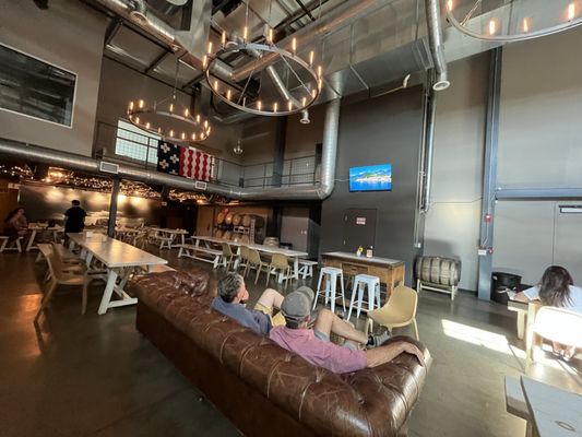 Bow & Arrow Brewing Co. by null