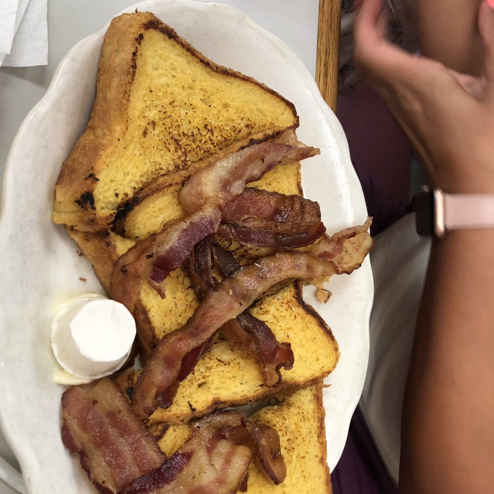 Peter's Luncheonette - French toast - American Near Me - Patchogue, New York Peter's Luncheonette - French toast - American Near Me - Patchogue, New York