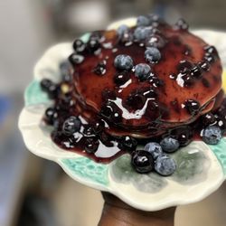 Genesis Le Bleu Waters - Le Bleu Berry Cakes