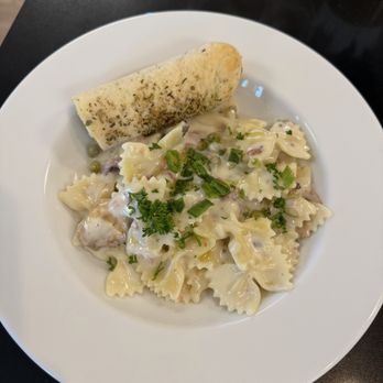 Pesto Italian Kitchen - Italian Near Me - Paradise, California Pesto Italian Kitchen - Italian Near Me - Paradise, California