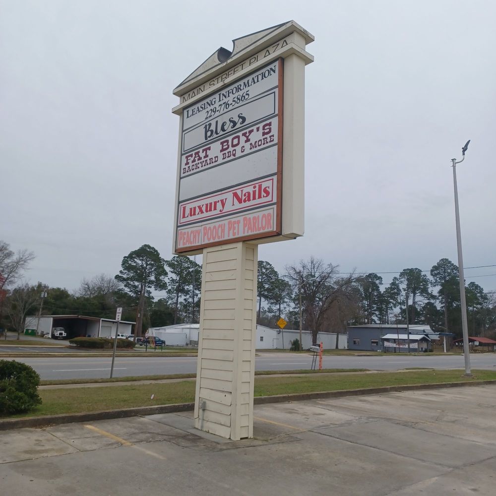 Main Street Plaza Logo