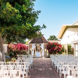 Covina Woman's Club - Perfect patio for an outdoor wedding! Large indoor hall for a reception.