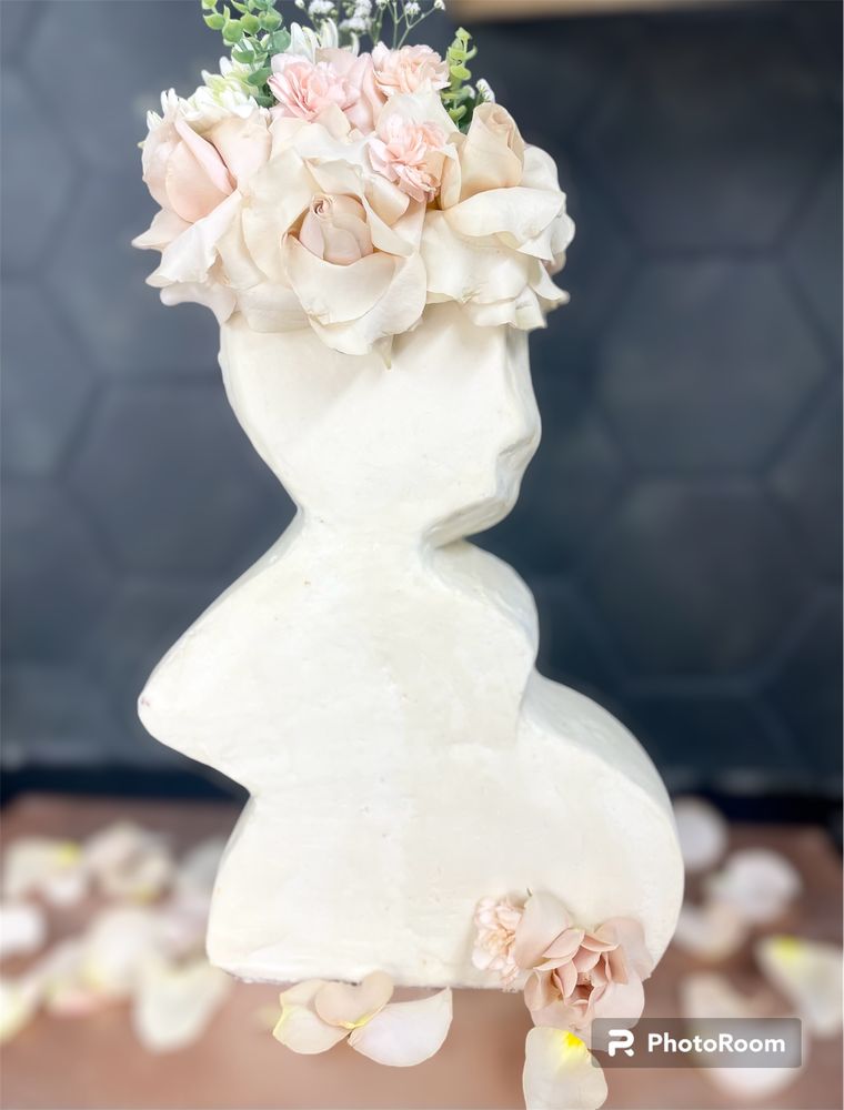 Sweet Indulgence Logo