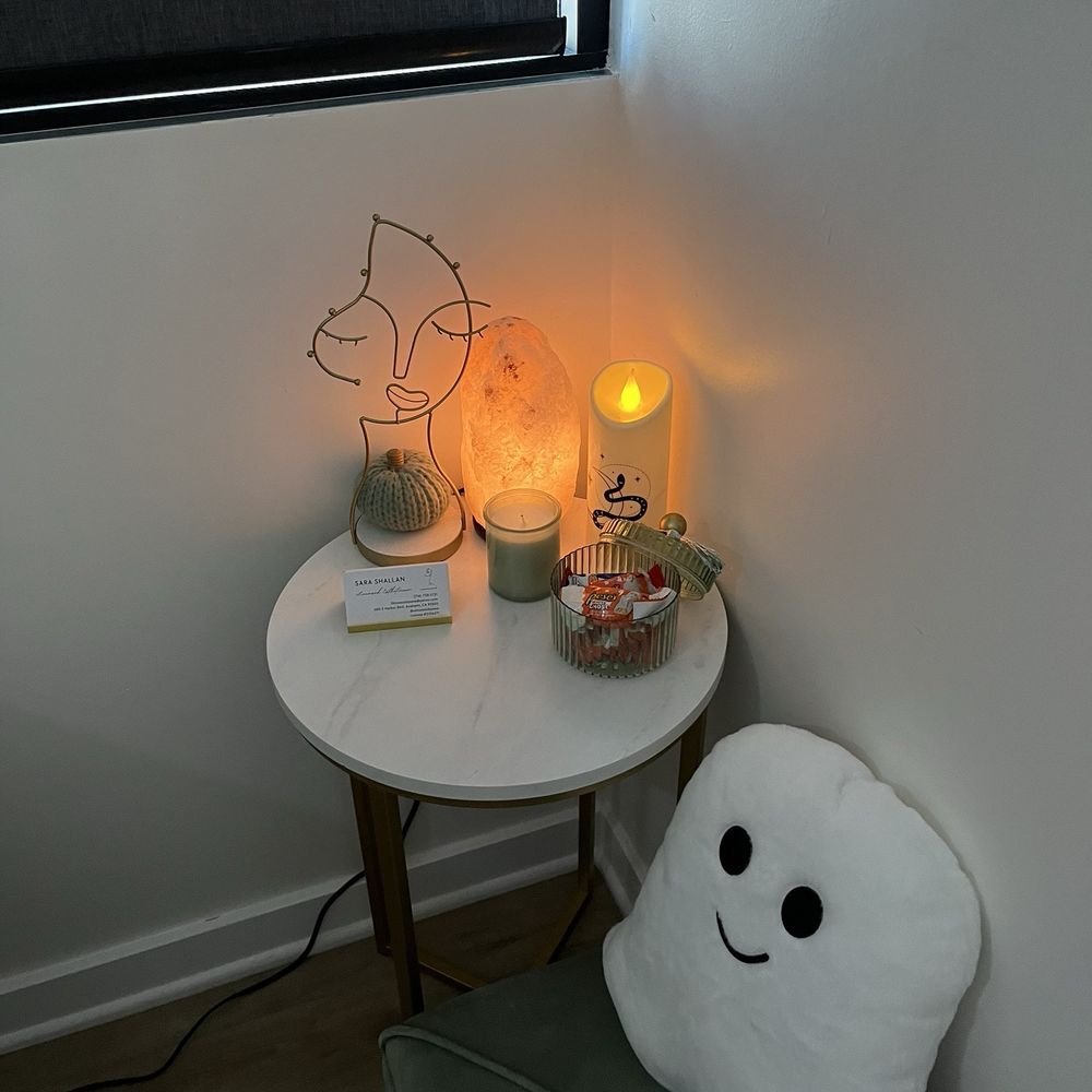 Skin Oasis - Halloween deco- so cute ! - Estheticians Near Me - Orange, California